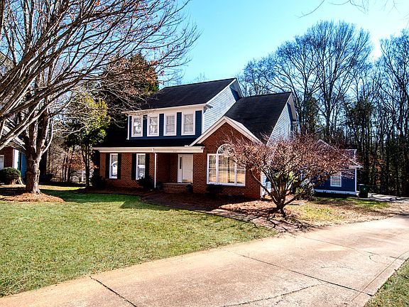 2nd image of 8438 Meadowcroft Ct