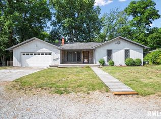 209 Apple St, Creve coeur, IL