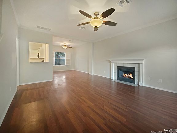 3rd image of 1334 CANYON PARKE DR