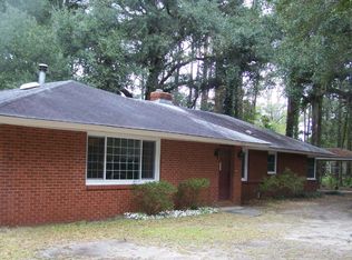 703 Quarterman Dr, Savannah, GA 31410