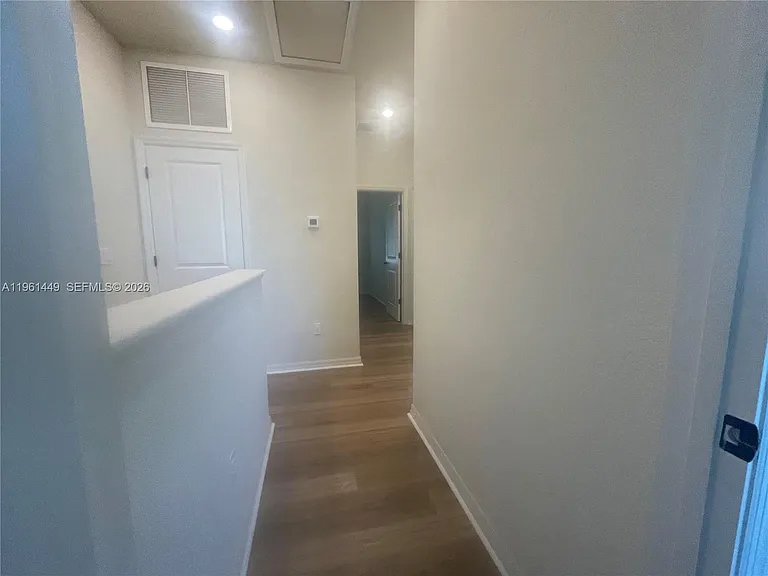 5060 Eucalyptus Dr #2 — Photo 41