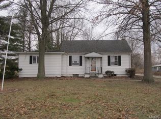 1411 Historic Old Rte #66, Staunton, IL 62088