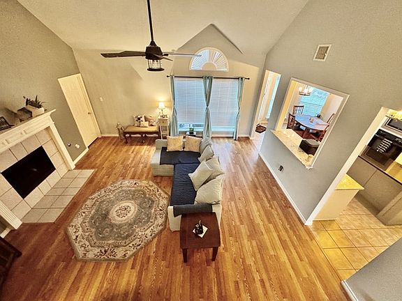 3rd image of 1506 Glade Point Dr