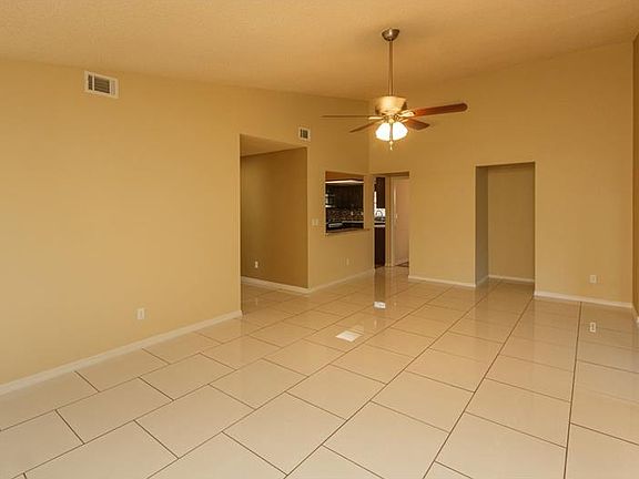 5th image of 13712 Berkshire Ct
