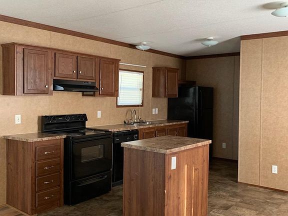 2nd image of 203 Hilbert Dr Lot 18