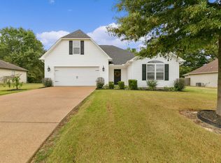 194 Layne Dr, Bells, TN 38006
