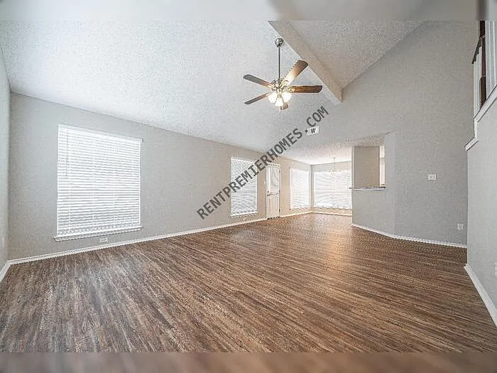 5223 Fawn Lake Dr — Photo 18