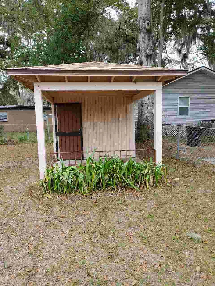 Building Photo - 7524 Bloxham Ave