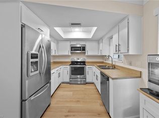 809 Palm View Dr, Naples, FL 34110