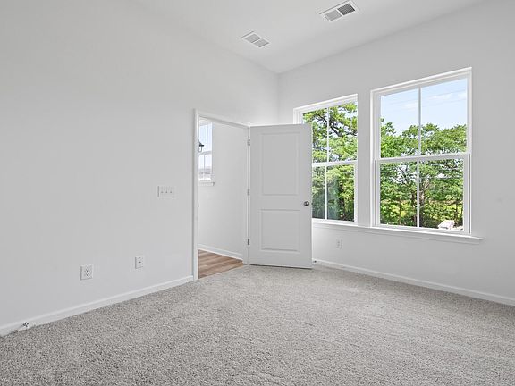 5th image of 4068 Ohear Ave #4