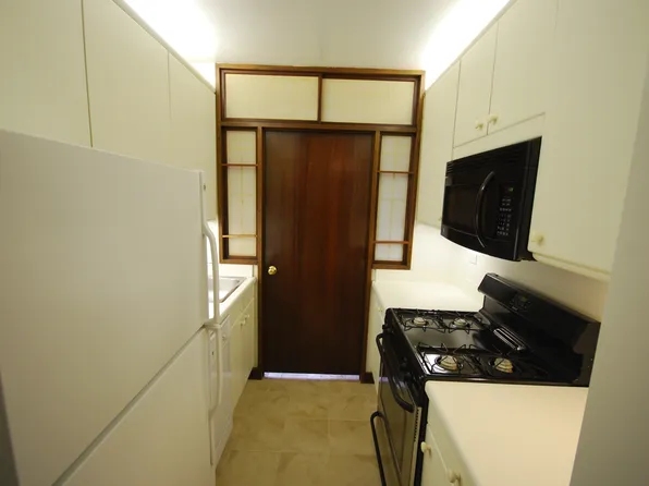 415 East 37th Street image 9 of 26