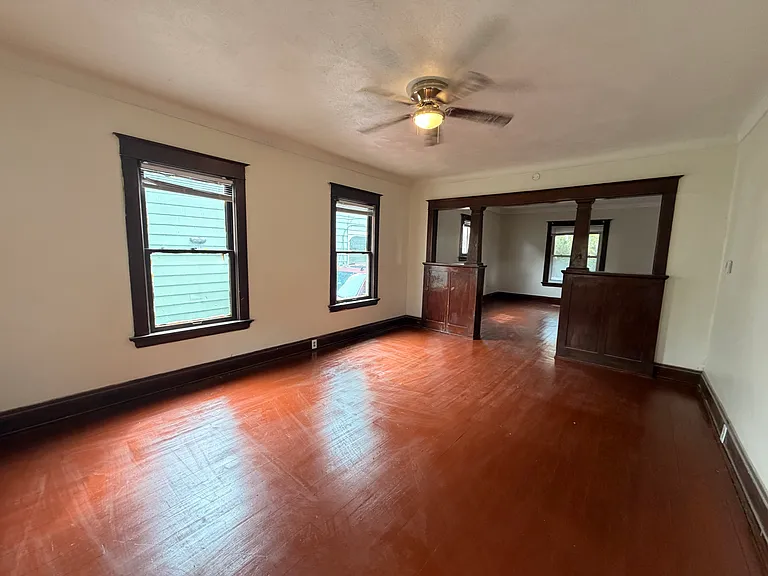 834 N Detroit Ave — Photo 4