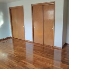 11003 S Longwood Dr, Chicago, IL 60643