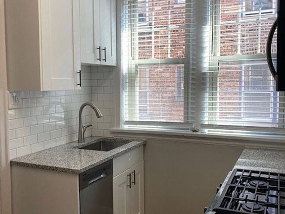 3rd image of 7121 N Paulina St APT 2S