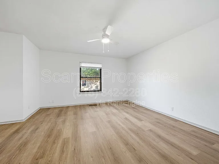 11648 N 104th East Ave — Photo 17