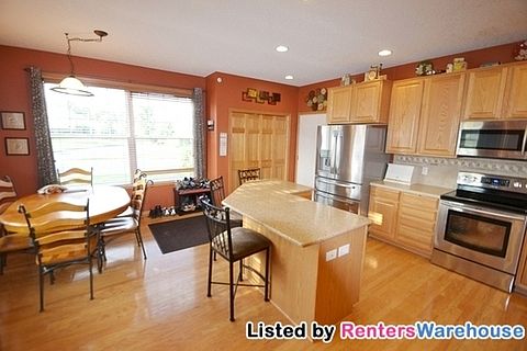 5th image of 13900 54th Ave N Unit 1