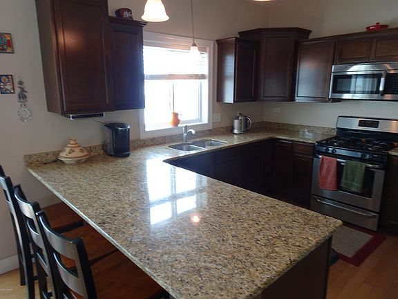 3rd image of 4167 Crystal Dr