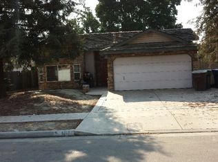 1851 Holliday St, Tulare, CA 93274