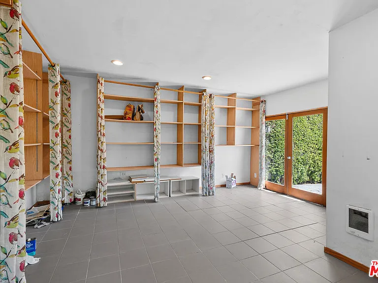 2569 Patricia Ave — Photo 44