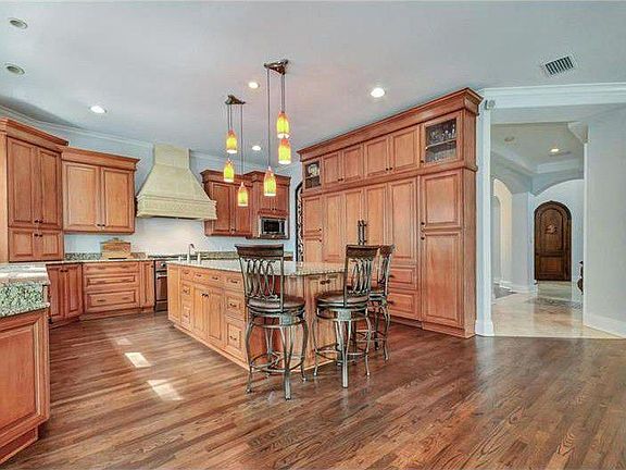 4th image of 2712 W Leila Ave