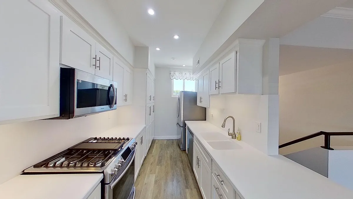 Building Photo - 16055 Surprise Ln