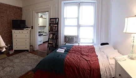 Rented by Manhattan Spaces