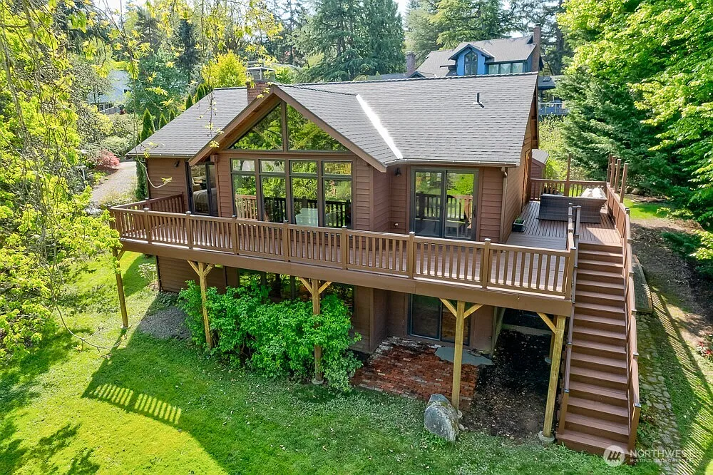 16522 NE 44th Way photo 1