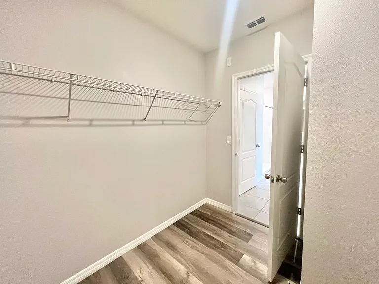 5530 Galloping Dr — Photo 21