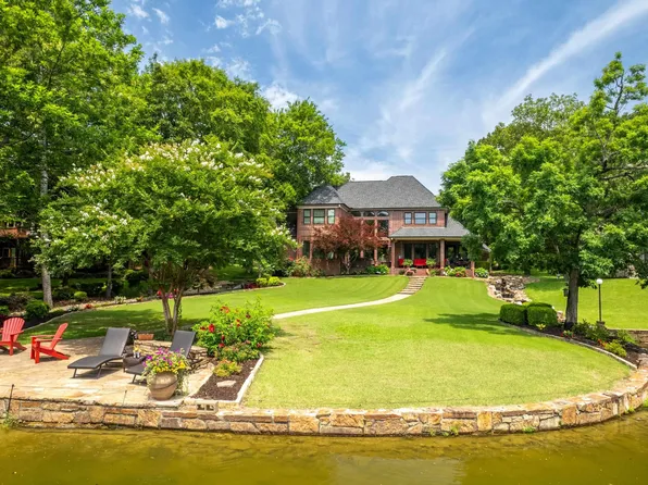 34 Stonegate Shores Dr, Hot Springs, AR 71913
