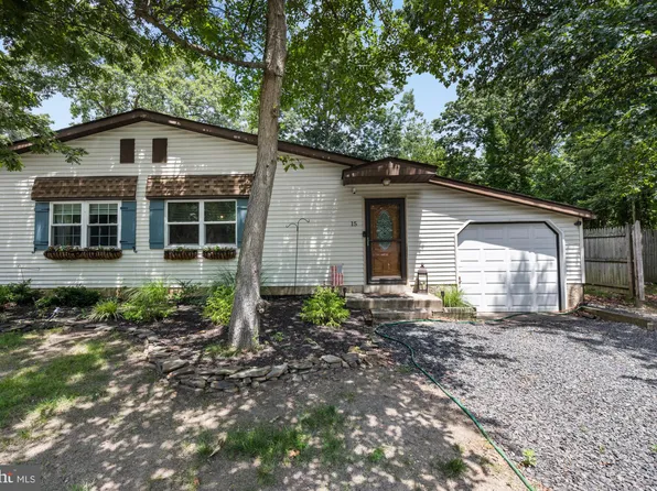 15 Colgate Rd, Atco, NJ 08004