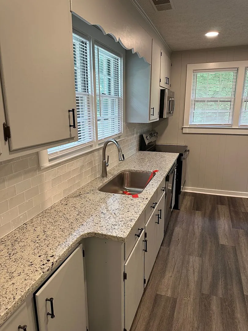 Poplar S. 138 — Photo 3
