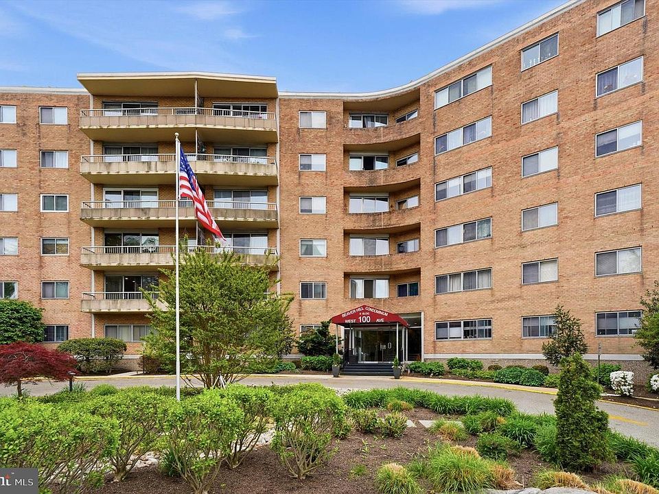 1st image of 100 West Ave APT 212