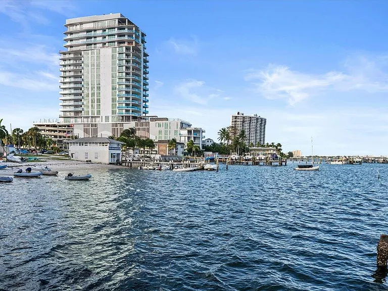 4500 N Flagler Dr #D16 — Photo 18