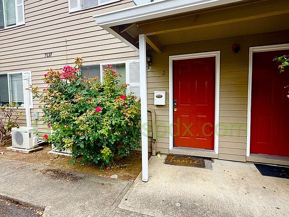 3rd image of 7137 SE Steele St APT 2