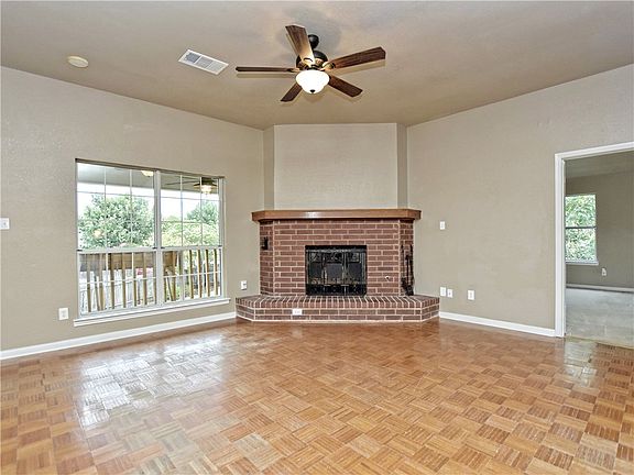 3rd image of 17207 Village Glen Cv