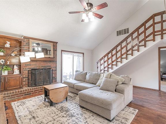 3rd image of 10129 Bradford Way