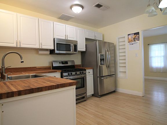 5th image of 2119 W Monterey Ave