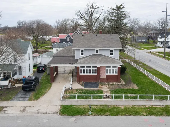 102 S Newton St, Goodland, IN 47948