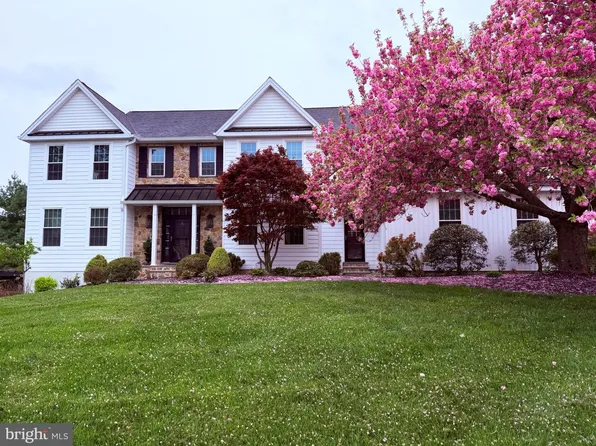 1202 Culbertson Cir, West Chester, PA 19380