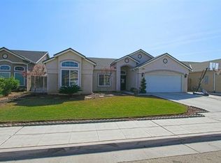 6671 E Alta Ave, Fresno, CA 93727