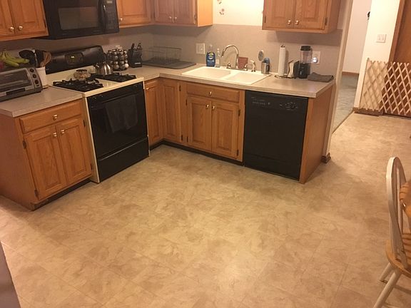 4th image of 525 Venna Pl