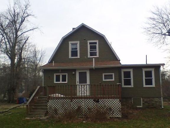 3rd image of 89 Lakeside Ave