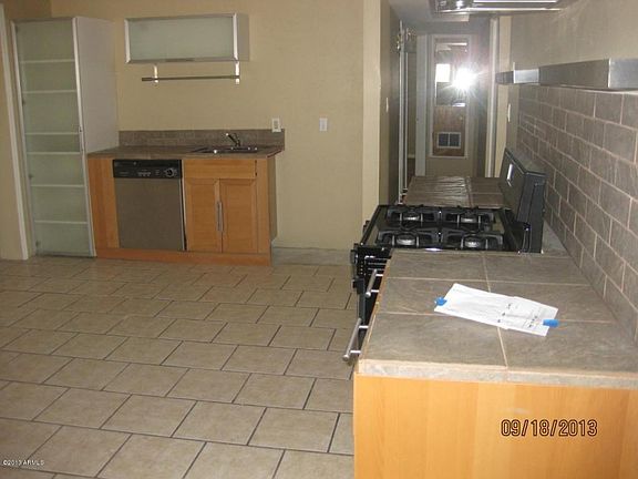 4th image of 1001 E Alice Ave