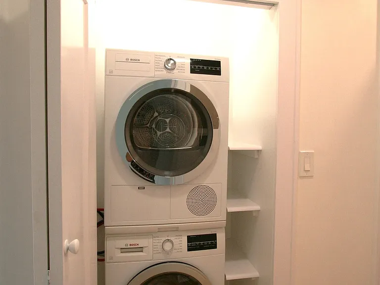 142 Sussex St #3 — Photo 9
