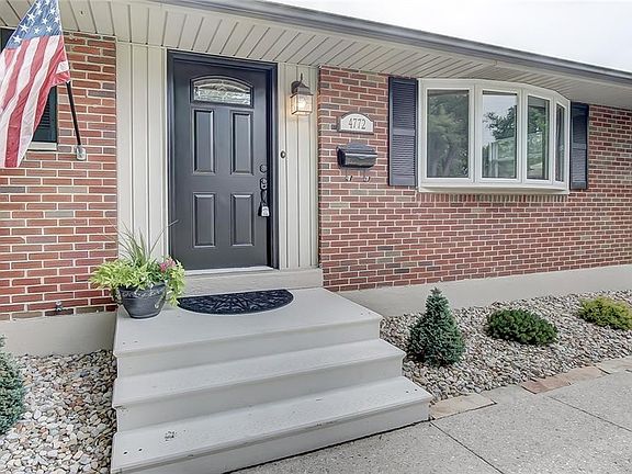 3rd image of 4772 Archmore Dr