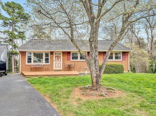 111 Deep Dell Rd, Salem, VA 24153