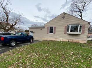 504 Fremont Rd, East Syracuse, NY 13057