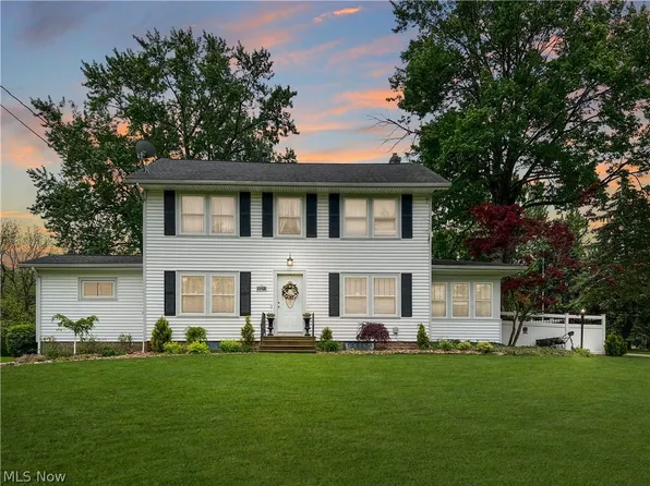 388 East Ave, Tallmadge, OH 44278