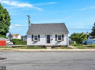 125 E Barkley St, Topton, PA 19562