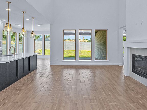 3rd image of 9014 Babbling Brook Dr